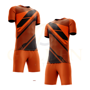 ชุดฟุตบอลผู้ชายผ้าโพลีเอสเตอร์ระบายอากาศได้ 100% ปรับแต่งได้ เสื้อคอวีสำหรับฤดูร้อน ดีไซน์คอเสื้อแบบซับลิเมชั่นที่เป็นเอกลักษณ์ - Product Image 2