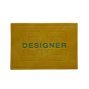 Patchs en cuir personnalisés en gros avec logo gaufré et adhésif - Product Image 1