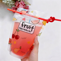 Pochette à bec verseur transparente imprimée de fruits de dessin animé, sac jetable portable pour jus, lait, thé avec impression de logo personnalisé