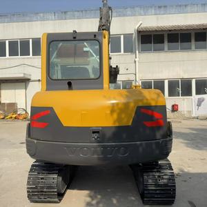 Mini-excavatrice Volvo EC55D d'occasion, 5T, avec godet de terrassement, moteur et pompe d'origine, modèle coréen 2021 - Product Image 2