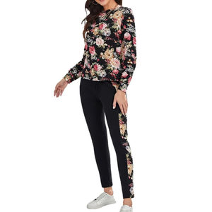 Conjunto de chándal de invierno personalizado para mujer con capucha, sublimación completa, logotipo impreso, Spandex, algodón, poliéster, ropa de entrenamiento, estampado completo - Product Image 1