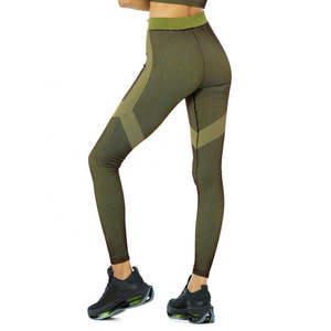 Ensemble de sport et yoga sans couture 2 pièces pour femmes - Vêtements de fitness et de gym pour femmes - Vente en gros directe usine - Product Image 3