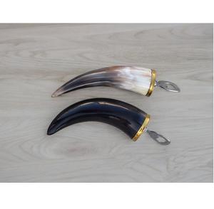 Abridor de Botellas de Cuerno de Búfalo Hecho a Mano de Lujo para Uso en Bares y Cocinas - Product Image 6