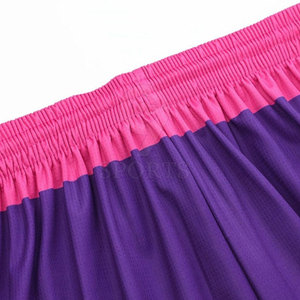 Ensemble de maillots de basket-ball universitaire personnalisables avec logo et numéro Uniforme de basket-ball respirant - Product Image 4