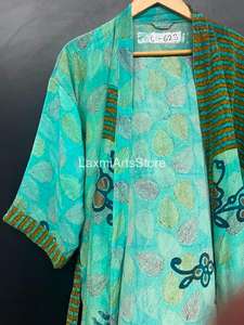 Robe kimono en soie crêpe de luxe pour femmes |   Écharpe en soie de sari recyclée à taille élastique |   Vêtements de plage et de détente printemps-été-automne, cadeau - Product Image 3