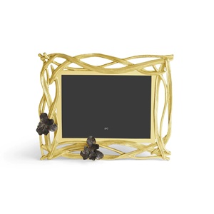 Cadre photo en métal de style antique fabriqué à la main de qualité supérieure pour la décoration intérieure et les cadeaux avec un design élégant - Product Image 5