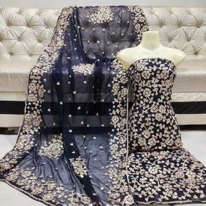 Salwar Kameez Gota Patti Moderno en Tonos Vibrantes para Mujer, Ropa Festiva con Artesanía Tradicional - Product Image 4