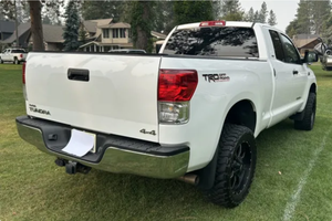 Veicolo Usato Economico con Guida a Sinistra |   Guida a destra |   TOYOTA TUNDRA SR5 DOPPELLE CABINA 5.7L TRD 4X4 2010 CON 48K KM DI CHILOMETRAGGIO - Product Image 2
