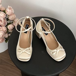 Nouvelles chaussures Mary Jane de style français printemps-été, ballerines rétro britanniques à semelle épaisse en cuir, chaussures à talons hauts élégantes et cool - Product Image 4