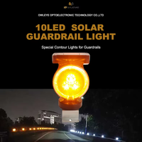Lampe de sécurité solaire LED polyvalente - Fixation murale et sur pied, autonomie 120H, IP66, réflecteur diamant