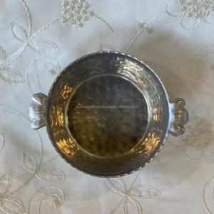Bols de service alimentaire en fer martelé Plat en métal de la meilleure qualité Parfait pour la table à dîner à la maison Bol de présentation de salade élégant - Product Image 4