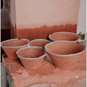 Juego de 3 tazones nido de mimbre bohemios tejidos a mano con borde bicolor para mesa de comedor, tazón decorativo - Product Image 3