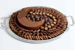 Admirable diseño Home Table Top Bandeja de chocolate de metal grande de primera calidad Bandeja de plata elegante para bodas y eventos - Product Image 3