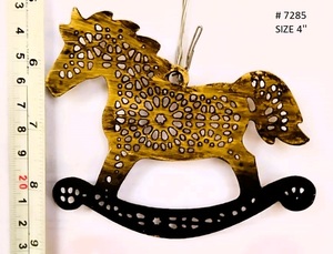 Ornement de Noël en métal en forme de cœur de 4 pouces, accessoire décoratif festif pour les décorations de vacances par Kalavastu - Product Image 6