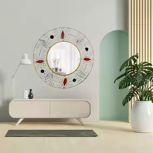 Nouvelle arrivée Miroir mural moderne en métal de qualité supérieure Décoration de la maison la plus récente avec un look élégant - Product Image 1