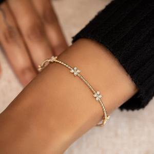 Bracelet pour femmes en or avec des perles florales, design rond, diamant de laboratoire, bracelet réglable en or pur 18 carats, cadeau élégant - Product Image 2