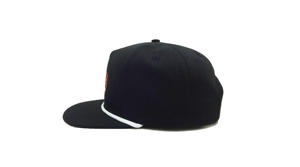 Gorra Snapback de ala plana con impresión de logotipo personalizado OEM con cuerda, estilo callejero enérgico y clásico para adultos, fabricado en Injae Viña Vendor - Product Image 4