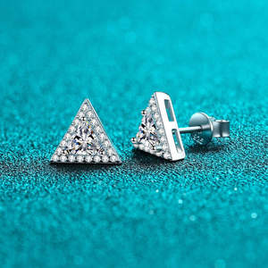 Pendientes de Moissanita con Certificación GRA, D VVS1, Trisparkle Radiance, para Hombre, 0.5 Ct, Pieza Única, Joyería de Lujo Deslumbrante - Product Image 5