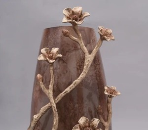 Superbe Vase Floral Élégant de Haute Qualité, Pièce Maîtresse de Maison, Parfait Pour la Table à Manger ou les Espaces de Bureau - Product Image 6