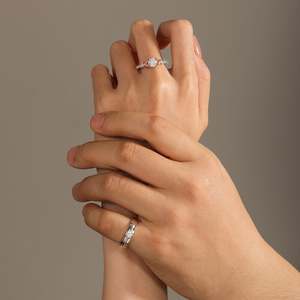 แหวนคู่รัก Jeulia Custom Infinity Eternity Band ทำจากเงินสเตอร์ลิง ชุบโรเดียม - Product Image 4