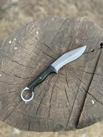 Couteaux de chasse en acier martelé faits à la main, avec étui en cuir gaufré, découpe, matériau solide, prix bas, MOQ faible