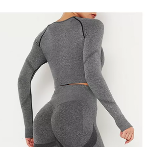 Top de compresión de manga larga ajustado en color sólido para mujer-Ideal para calidez y soporte en entrenamientos - Product Image 4