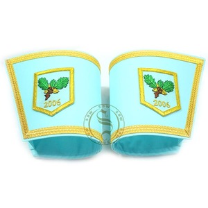 Poignets Regalia personnalisés avec motifs et symboles traditionnels Techniques de broderie Gantelets uniformes Regalia maçonniques à vendre - Product Image 6