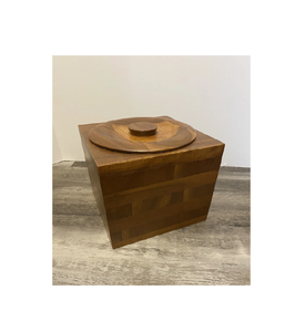 Cubo de hielo de madera de diseño moderno con forma hexagonal con tapa, Enfriador de botellas de vodka para bebidas, cubo de hielo de madera pulido brillante sólido - Product Image 5