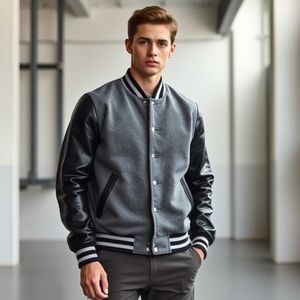 Veste universitaire violette personnalisée avec manches en cuir vierge, conception OEM pour femmes, manches en cuir, commande en gros, fabriquée au Pakistan - Product Image 3