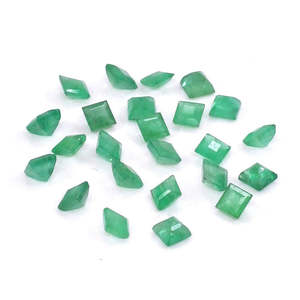 Émeraudes zambiennes naturelles, carrés calibrés de 4 mm, pierres précieuses facettées naturelles, prêtes à l'emploi pour la création de bijoux - Product Image 1
