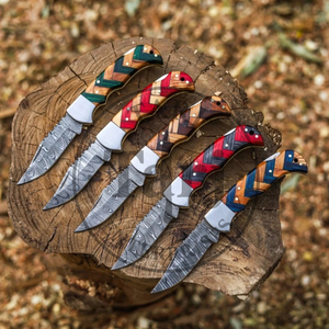 Couteau de poche pliant artisanal en acier Damas inoxydable de qualité supérieure, manche en bois, vente en gros OEM, logo personnalisé, offre spéciale, 58HRC, pour l'extérieur - Product Image 1