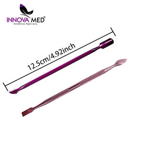 Pousse-cuticules en acier inoxydable, outil professionnel de manucure et pédicure, kit de soin des ongles pour salon, par Innovamed - Product Image 2