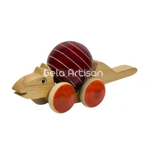 Juguete de Madera Artesanal para Niños Pequeños, Personalizado con Nombre, Madera Natural, Carro de Empuje, Regalo de Cumpleaños - Product Image 3