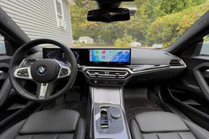 BMW 230i xDrive Coupé Plus 2024 Usado en Buen Estado, Sin Accidentes, Volante a la Izquierda/Derecha - Product Image 4