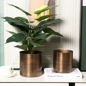 Jardinière galvanisée vibrante avec fini moderne durable idéal pour les plantes d'intérieur et d'extérieur et l'affichage à la maison élégant - Product Image 3