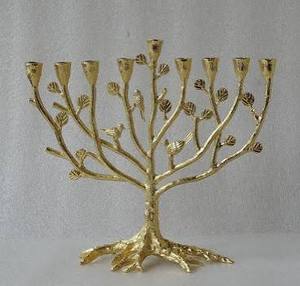 Candelabro Menorá Clásico de Mesa para Decoración del Hogar, Navidad, Pascua y San Valentín, Iluminación Decorativa para Hoteles y Fiestas - Product Image 2