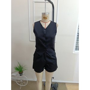 Ensemble deux pièces pour femme, gilet et short en satin boutonnés à col en V sans manches, 37297 - Noir - Product Image 5