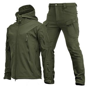 Conjunto Deportivo de Invierno para Hombre, Chaqueta Cortavientos Impermeable con Forro Acolchado y Pantalones de Esquí Cálidos - Product Image 4