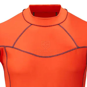Rashguard MMA personnalisé de haute qualité pour hommes - Respirant, séchage rapide, écologique, prix raisonnable - Product Image 4