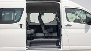 Pour Hiace HIGH ROOF 2026 GL, nouveau modèle automatique, intérieur sombre avec caméra arrière disponible à la vente - Product Image 5