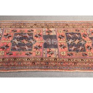Petit tapis turc de 3,3 x 6,4 pieds, tapis vintage, tapis géométrique rose et marron - Product Image 3