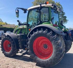 Tracteur agricole Fendt 516 Power Plus 165 CV 4RM CVT Diesel avec chargeur frontal - Product Image 4