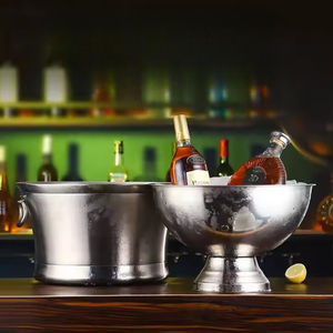 Cuna de hielo moderna única elaborada en forma de acero inoxidable pulido - Product Image 4