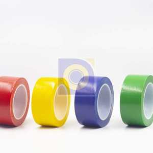 Cinta de advertencia de peligro de PVC flexible para distanciamiento social y marcado de piso Adhesivo fuerte de rayas negras amarillas de alta calidad - Product Image 2