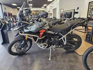 มอเตอร์ไซค์สปอร์ต Tiger 900 GT Pro O-ring Euro 5 888cc ปี 2022-2026 พร้อมกระจกบังลมและมอเตอร์แบบไร้แปรงถ่าน ความเร็วสูงสุดเกิน 80 กม./ชม. ขาย - Product Image 4