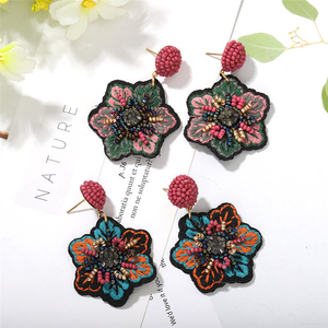 Nuevo diseño de tela bordada, pendientes de cuentas de arroz hechos a mano, Pendientes colgantes de hojas de flores coloridas, joyería de moda - Product Image 4