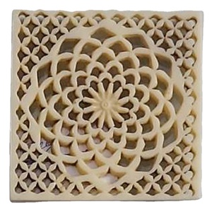 <b>Top</b> Quality Customize Square Shape Kitchen and Tabletop Accessories Wood <b>Resin</b> Coaster Mats <b>for</b> <b>Table</b> Decoration at Low Price - Product Image 1