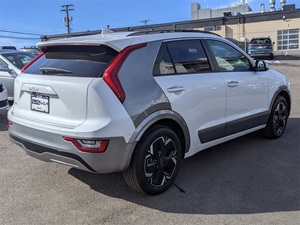 Vehículos Usados de Segunda Mano 2023 Niro EV Listos para Enviar - Product Image 4