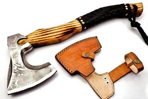 Hacha Vikinga Hecha a Mano de Acero con Alto Contenido de Carbono, Grado Industrial, con Funda de Cuero para Acampar, Uso Diario al Aire Libre y Supervivencia - Product Image 4
