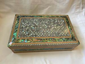 Elegante joyero de madera con incrustaciones de madreperla, caja de regalo distintiva para oportunidades al por mayor - Product Image 3